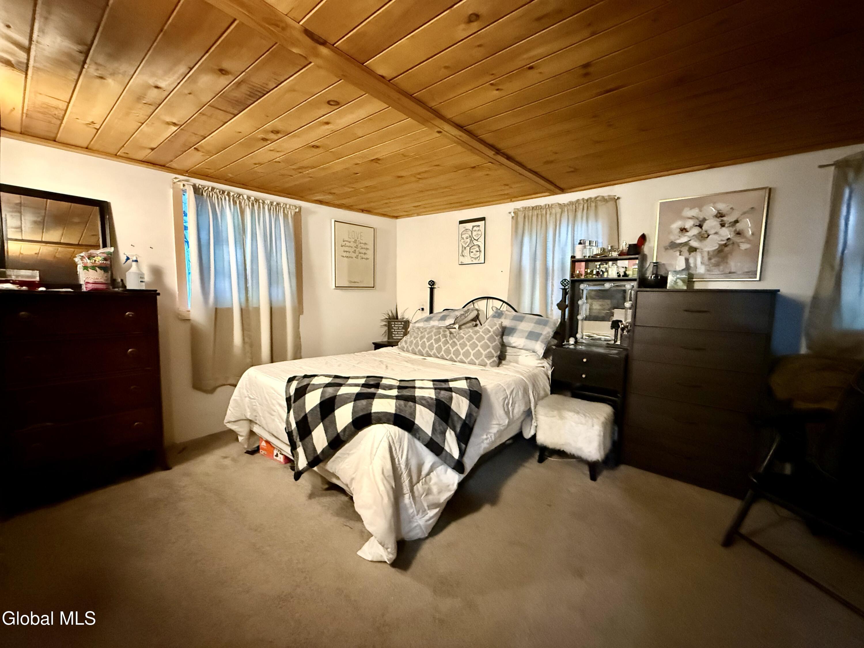 32 Twin Channels Road Queensbury, NY 12804 - Photo 16 of 27 Bedroom 1