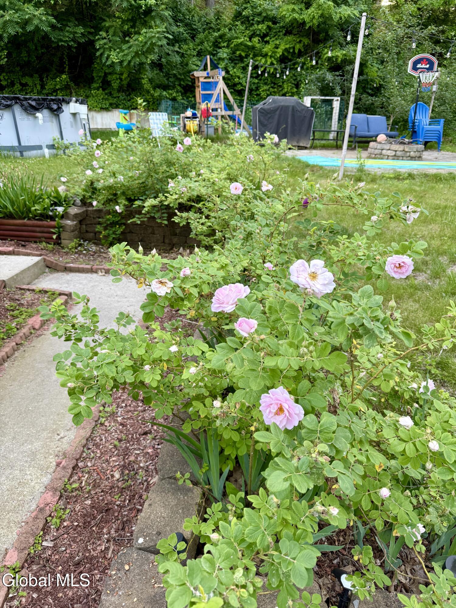 32 Twin Channels Road Queensbury, NY 12804 - Photo 6 of 27 IMG_3670