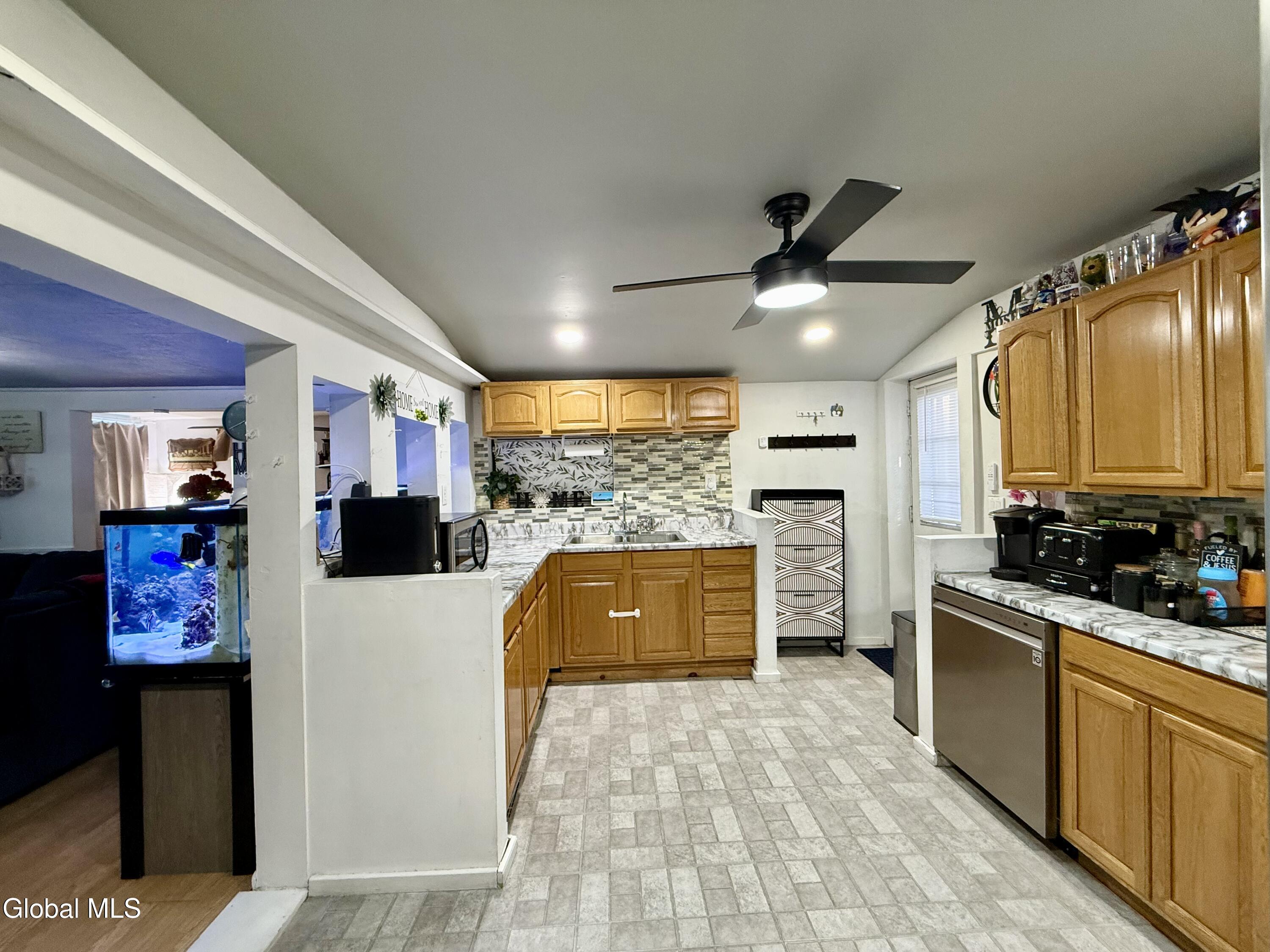 32 Twin Channels Road Queensbury, NY 12804 - Photo 10 of 27 Kitchen