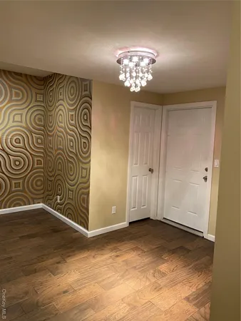 $7,200 | 24 Wilafra Place, Northport, NY 11768