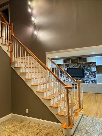 $7,200 | 24 Wilafra Place, Northport, NY 11768