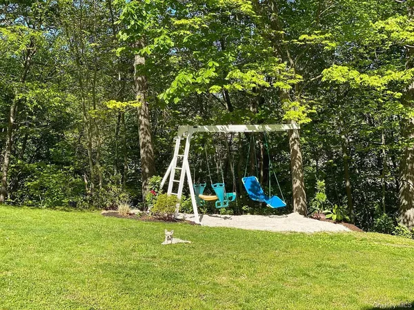 $7,200 | 24 Wilafra Place, Northport, NY 11768