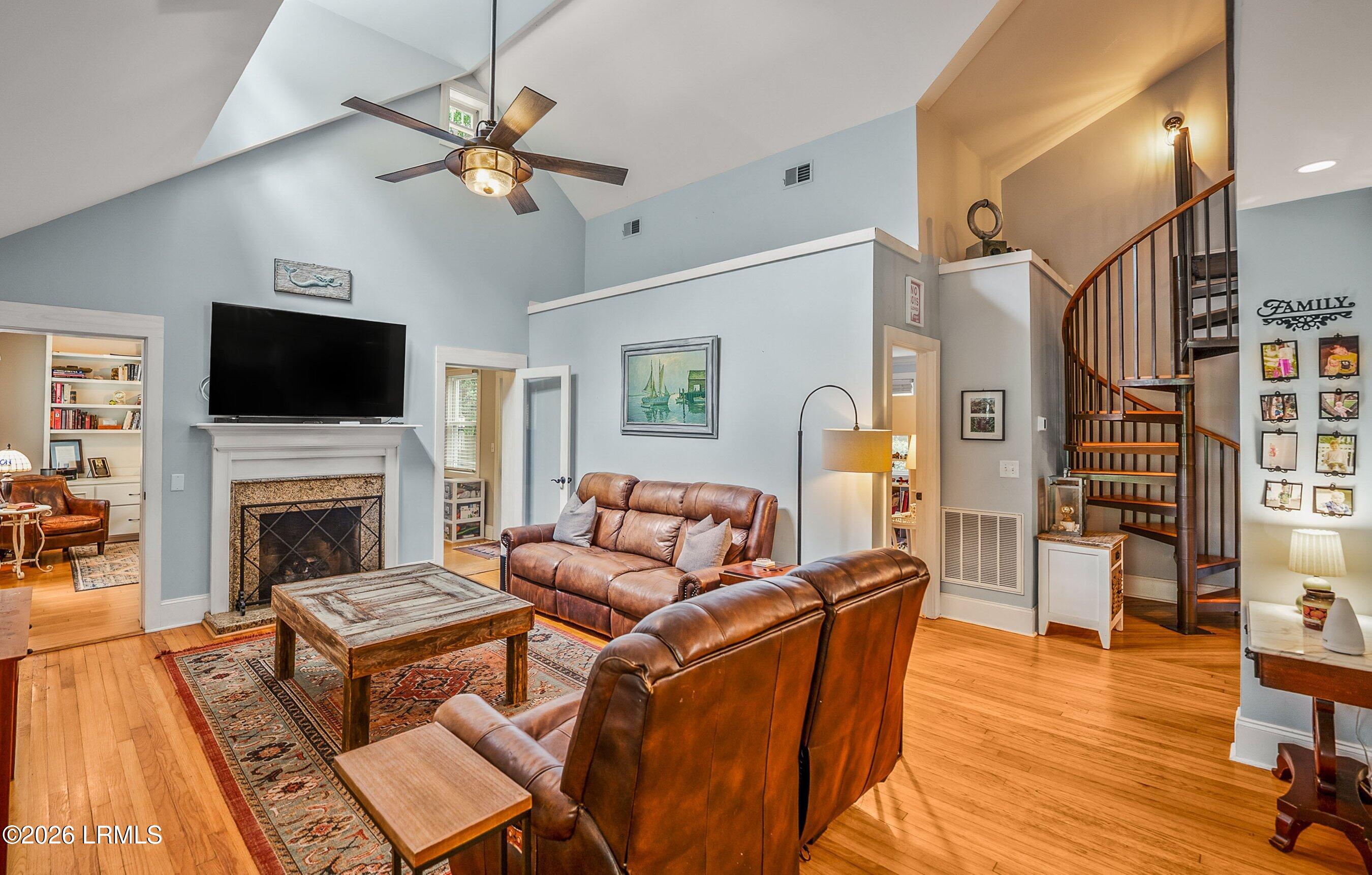 864 Ribaut Road Beaufort, SC 29902 - Photo 12 of 62 DSC02231-170-1.jpg-SMALL