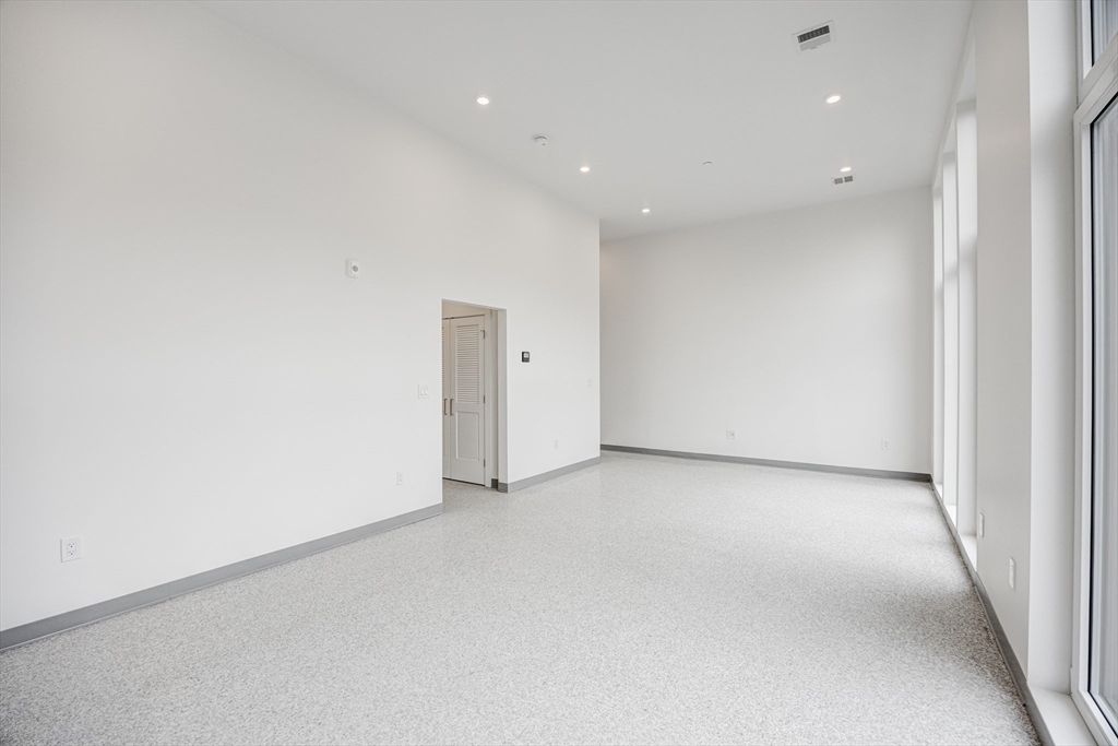 80 Middlesex Street, Unit 103 Lowell, MA 01852 - Photo 13 of 22