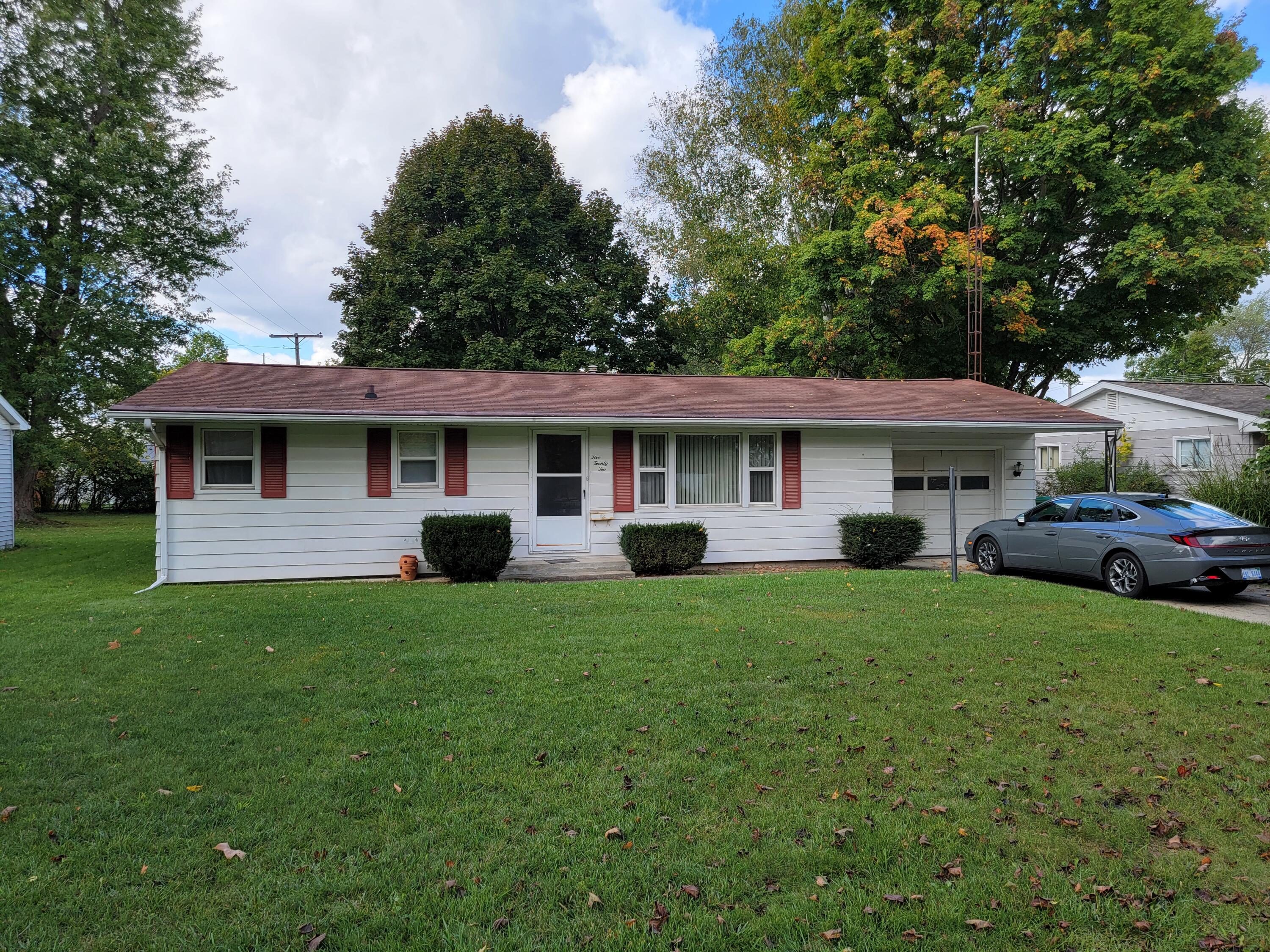 522 North Douglas Avenue Three Rivers, MI 49093 - Photo 17 of 20 20231006_130412