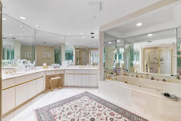 $1,400,000 | 20320 Fairway Oaks Drive, Unit 321, Boca Raton, FL 33434