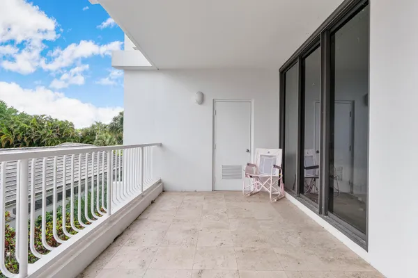 $1,400,000 | 20320 Fairway Oaks Drive, Unit 321, Boca Raton, FL 33434