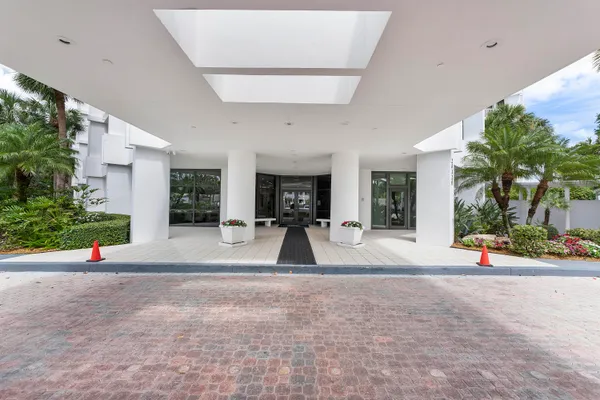 $1,400,000 | 20320 Fairway Oaks Drive, Unit 321, Boca Raton, FL 33434