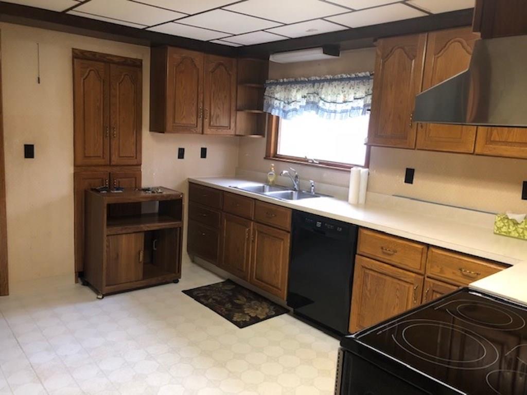 434 Old Sharon Road Mercer, PA 16137 - Photo 15 of 25 KITCHEN HAS DW, ELECTRIC STOVE AND REFRIGERATOR INCLUDED.
