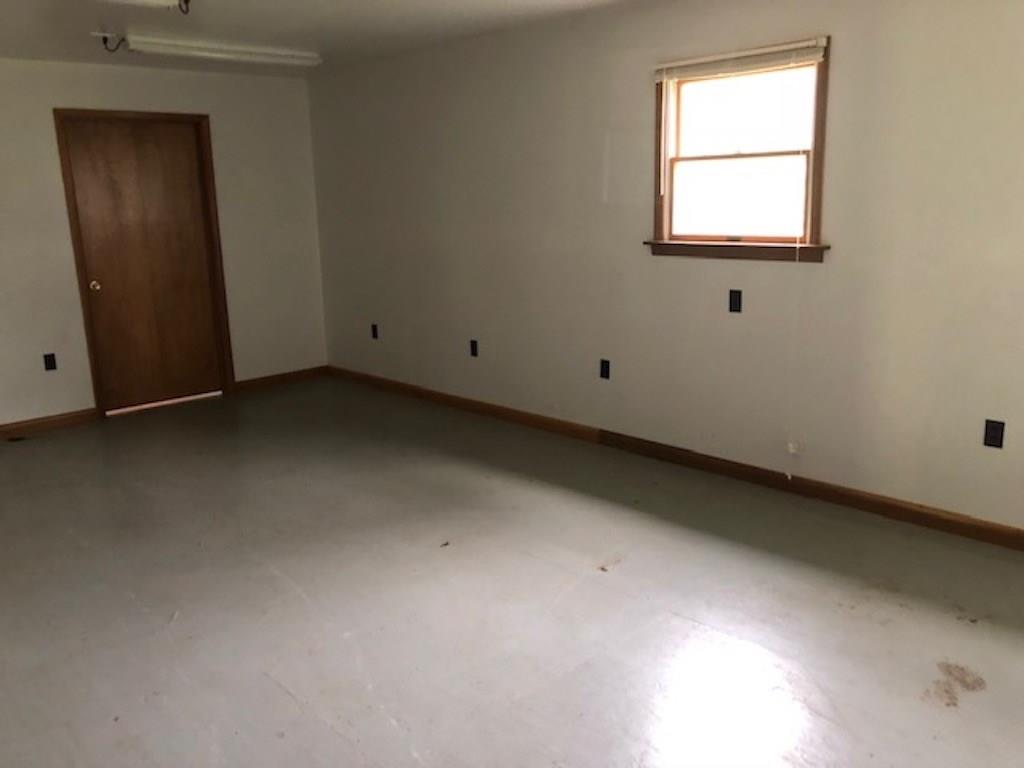 434 Old Sharon Road Mercer, PA 16137 - Photo 24 of 25 ONE OF 2 OFFICES OFF OF GARAGE
