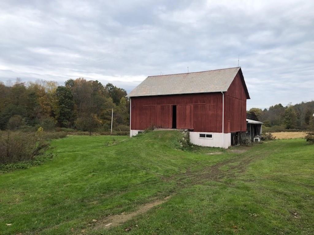 434 Old Sharon Road Mercer, PA 16137 - Photo 6 of 25 BARN ON PROPERTY
