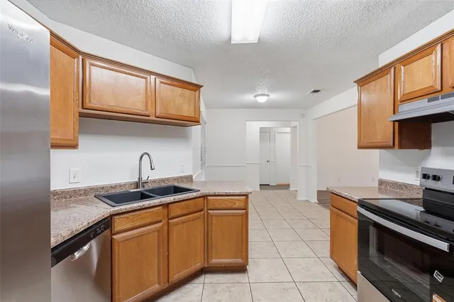 $230,000 | 641 Green Mountain Road, Burleson, TX 76028