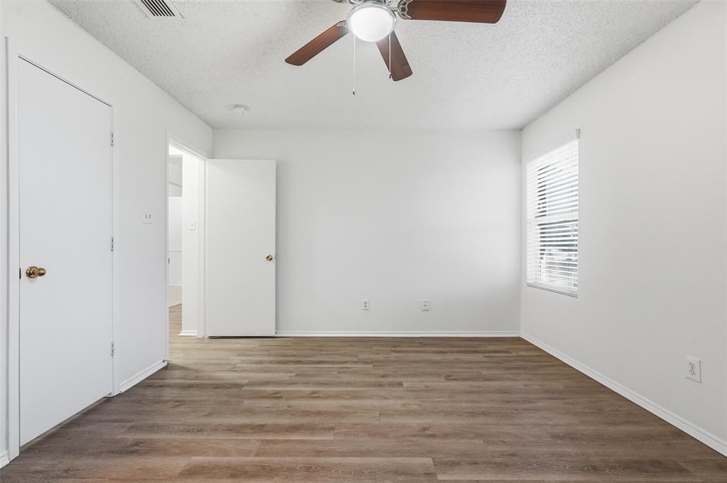 641 Green Mountain Road Burleson, TX 76028 - Photo 19 of 32