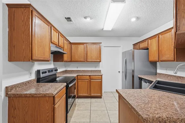 $230,000 | 641 Green Mountain Road, Burleson, TX 76028