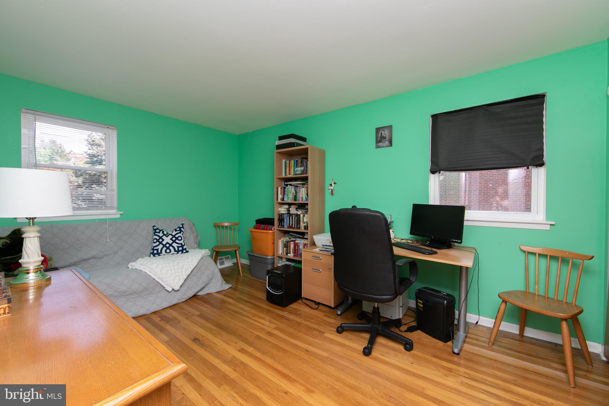 10927 Lockart Road Philadelphia, PA 19116 - Photo 20 of 40 Bedroom #3