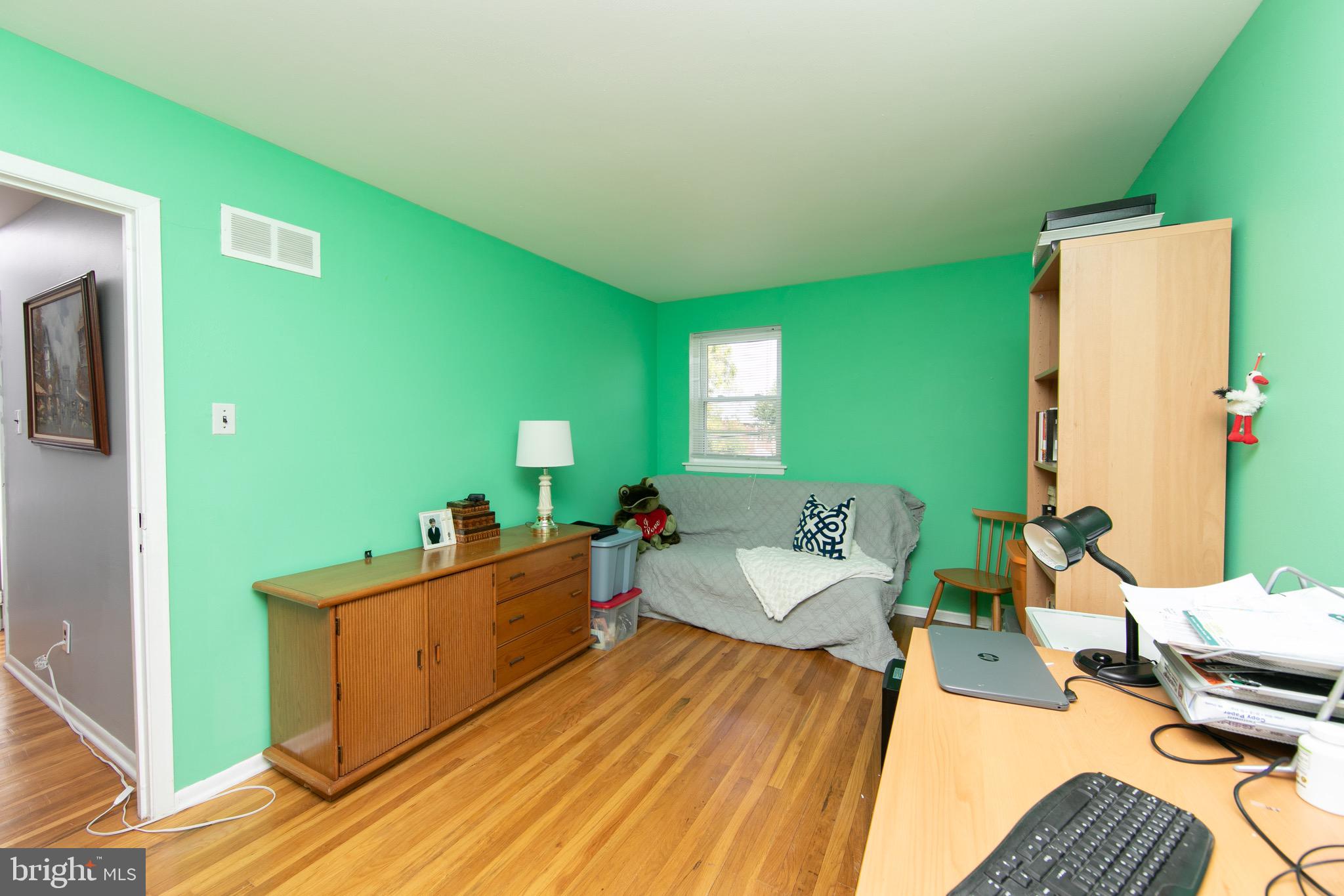 10927 Lockart Road Philadelphia, PA 19116 - Photo 21 of 40 Bedroom #3
