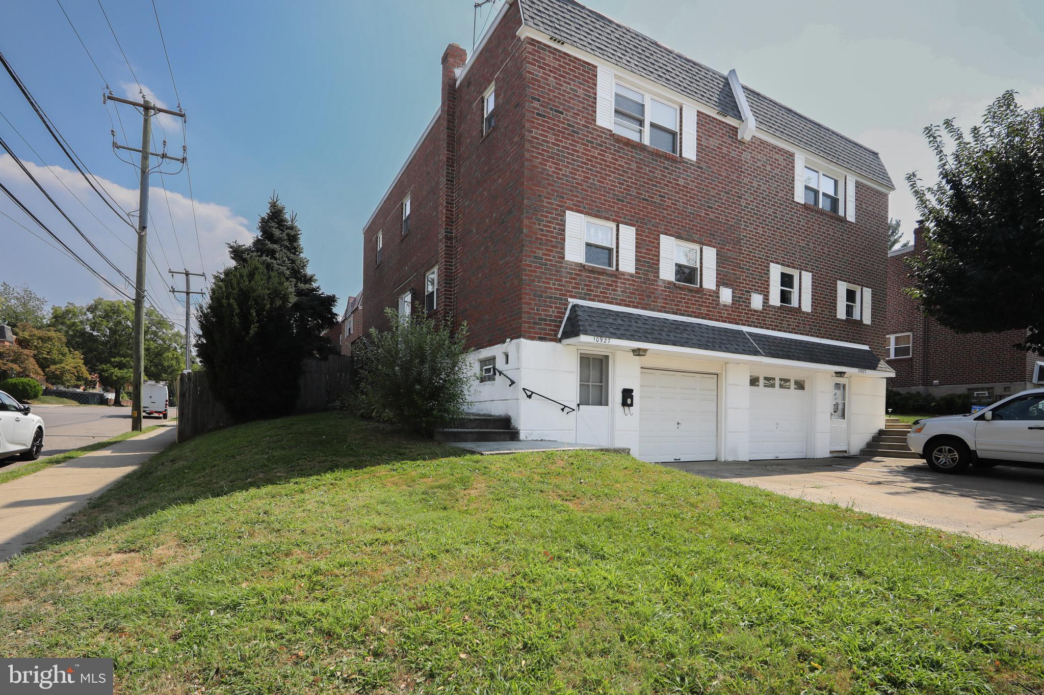 10927 Lockart Road Philadelphia, PA 19116 - Photo 31 of 40 Exterior Front