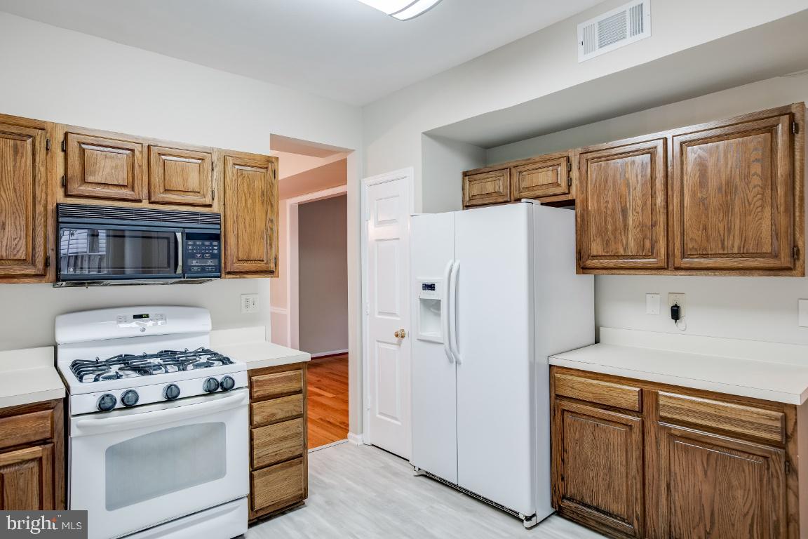 7032 Bedrock Road Alexandria, VA 22306 - Photo 12 of 41 Gallery Image 12