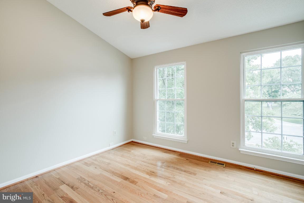 7032 Bedrock Road Alexandria, VA 22306 - Photo 25 of 41 Gallery Image 25
