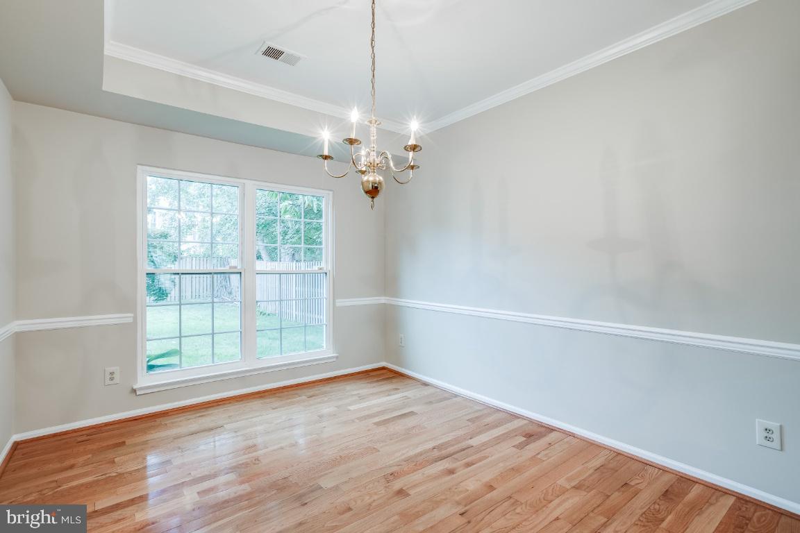 7032 Bedrock Road Alexandria, VA 22306 - Photo 8 of 41 Gallery Image 8