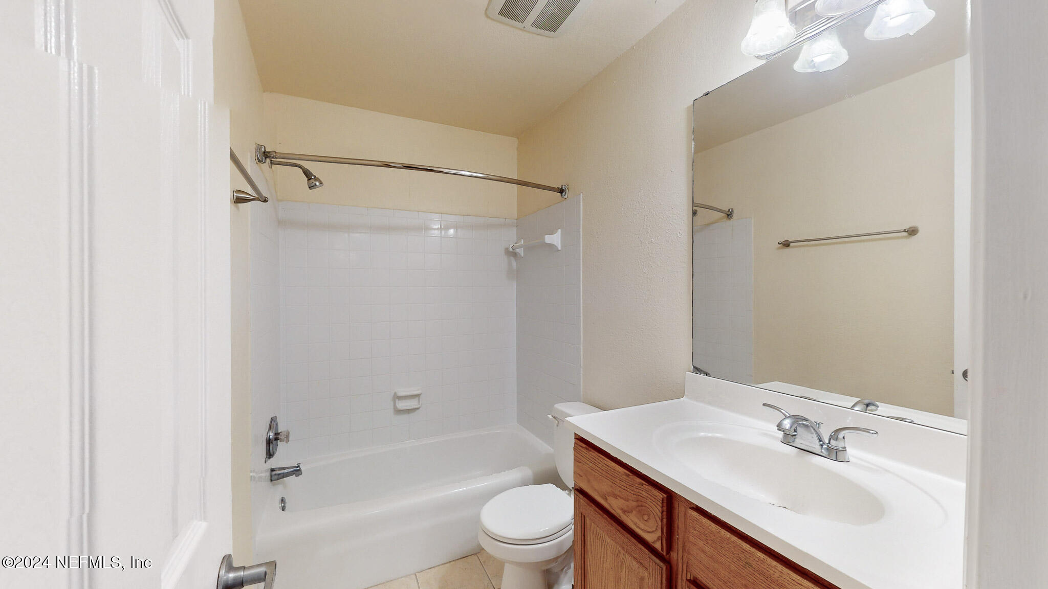 8880 Old Kings Road South, Unit 106 Jacksonville, FL 32257 - Photo 11 of 29 8880 Kinds Road, #106-16