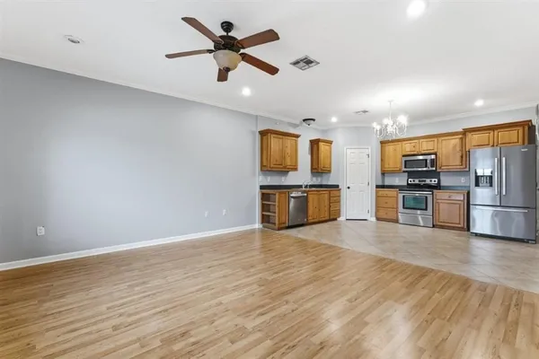 $1,600 | 620 Bienville Street, Lake Charles, LA 70607