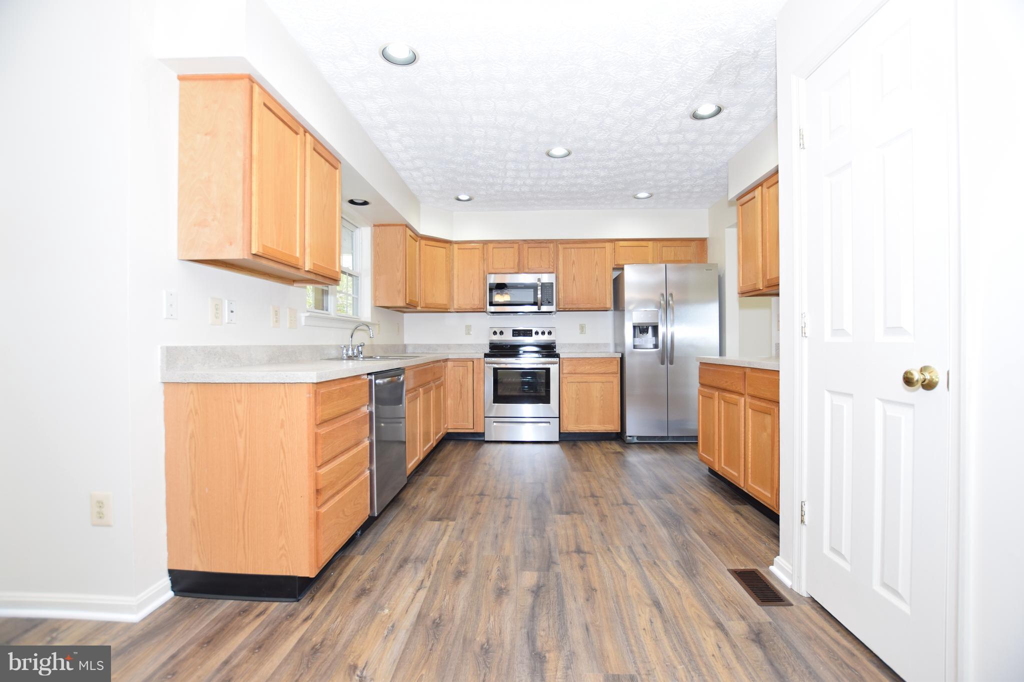 356 Enfield Road Joppa, MD 21085 - Photo 3 of 30 All New Appliances, Counters, Recess Lights!