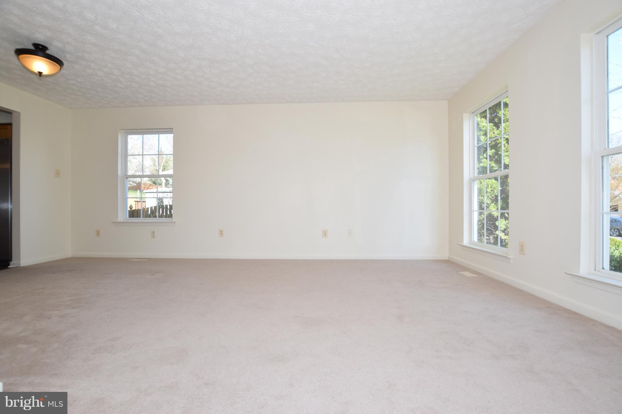 356 Enfield Road Joppa, MD 21085 - Photo 6 of 30 Bright Sitting Room!