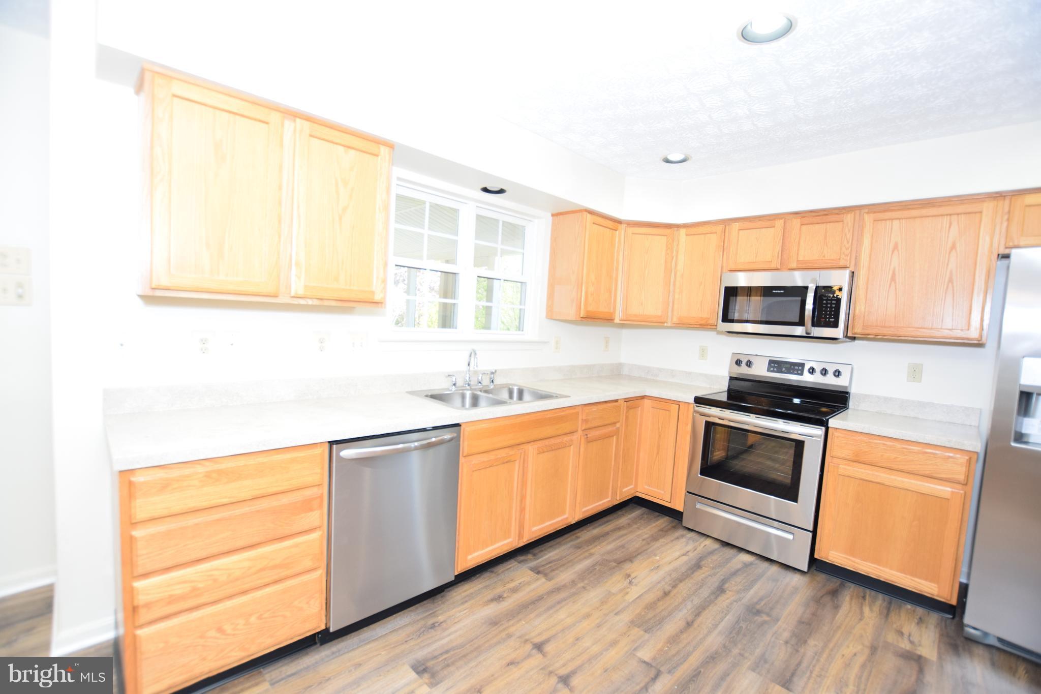 356 Enfield Road Joppa, MD 21085 - Photo 7 of 30 All New Appliances, Counters, Recess Lights!