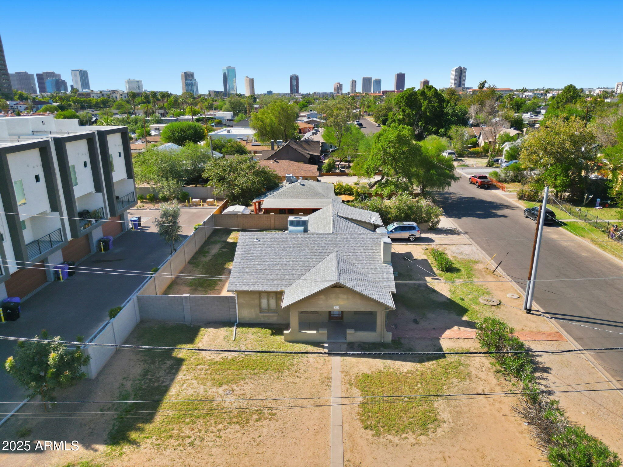 3620 North 12th Street Phoenix, AZ 85014 - Photo 4 of 9 a view of a city