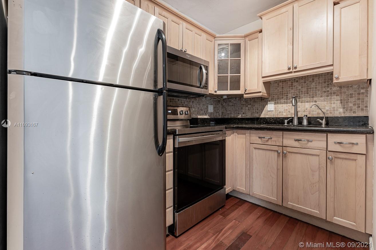 199 East McNab Road, Unit 207 Pompano Beach, FL 33060 - Photo 6 of 31