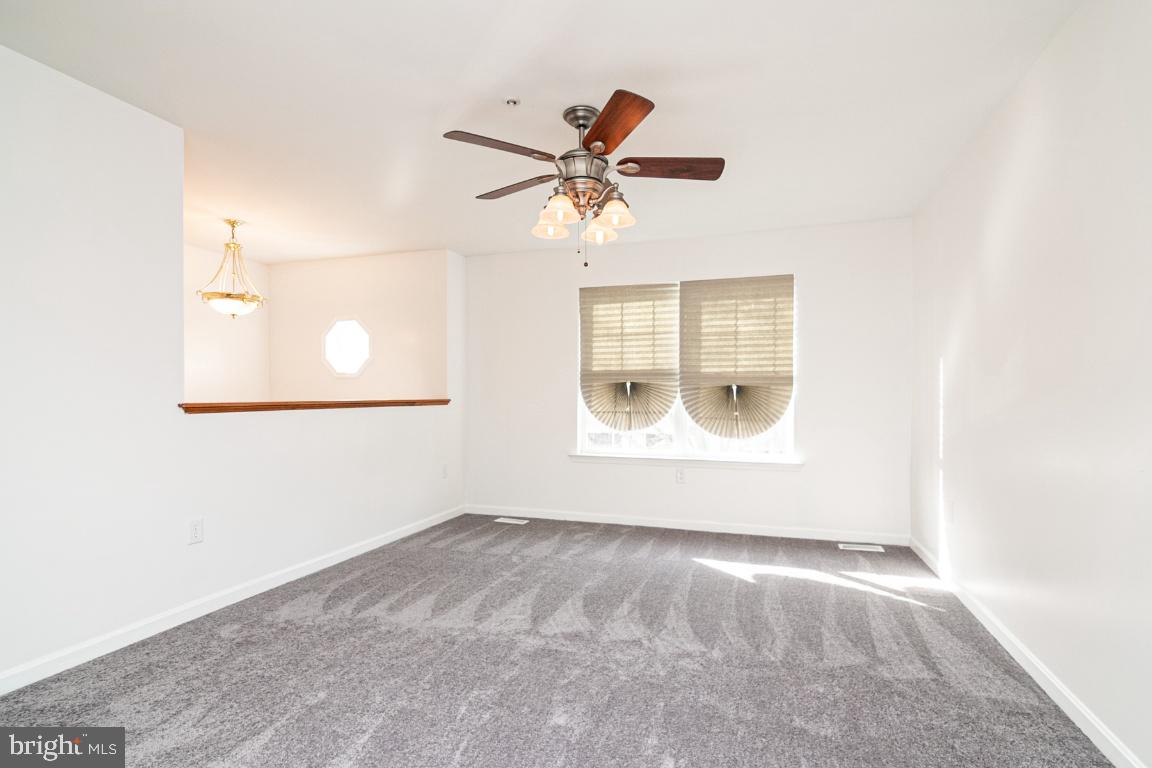 2017 Spring Grove Drive Accokeek, MD 20607 - Photo 10 of 35 LIVING RM
