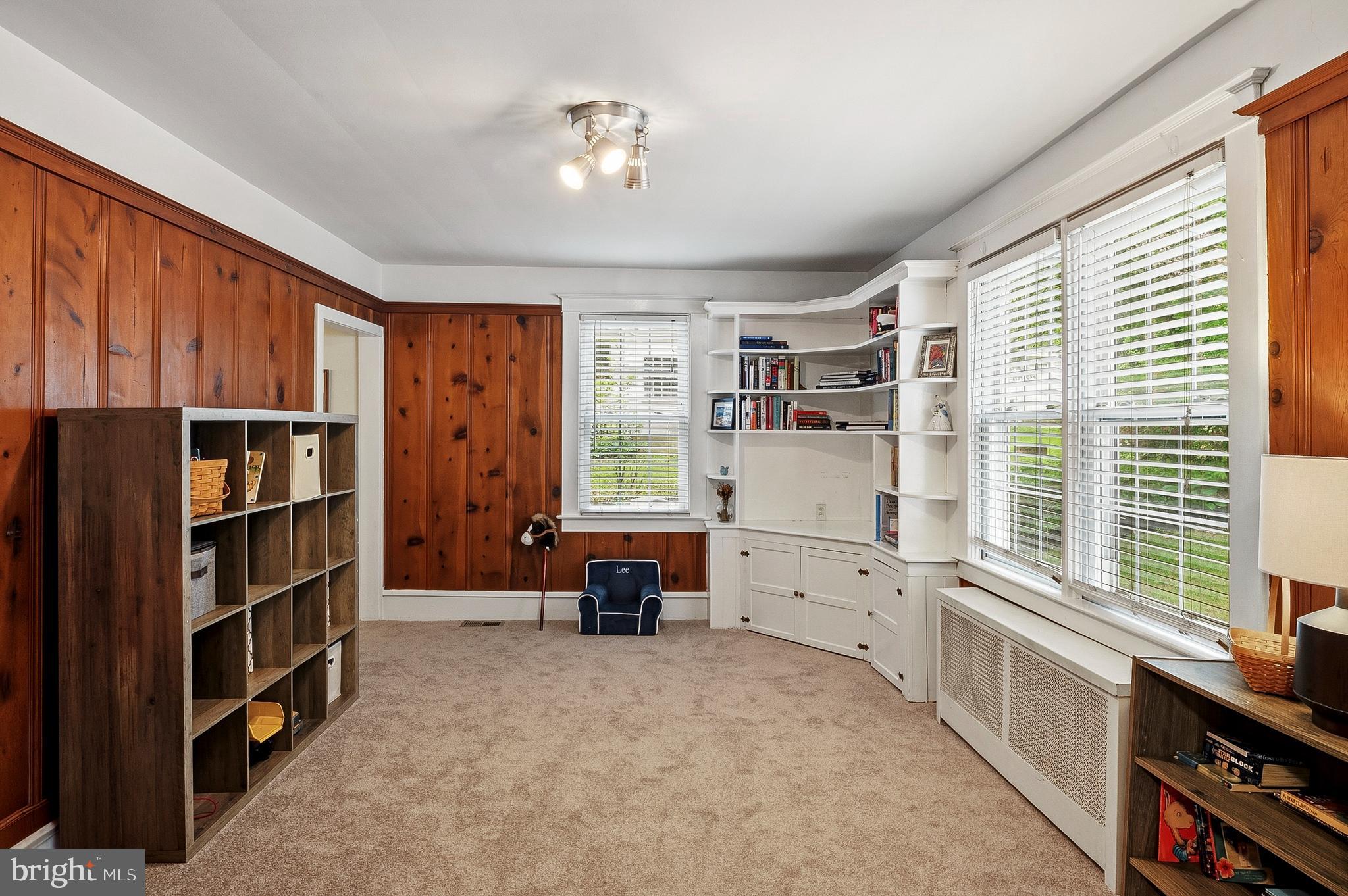 5952 Old Washington Road Elkridge, MD 21075 - Photo 14 of 43 a large white furniture in a room