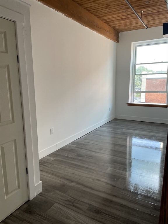 385 Worthington Street, Unit 3G Springfield, MA 01103 - Photo 2 of 9