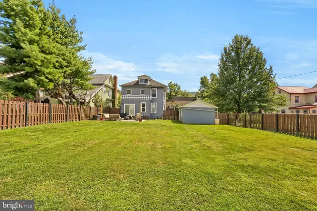 a house view with a outdoor space