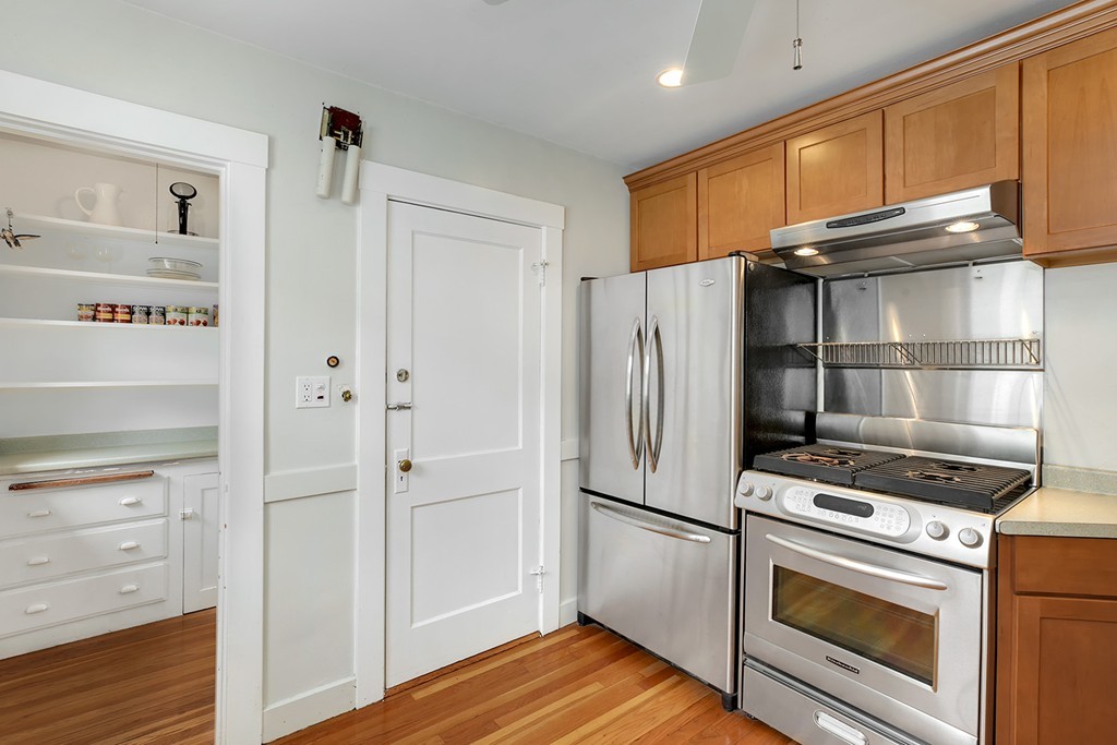 28-30 Creeley Road Belmont, MA 02478 - Photo 4 of 18 Gallery Image 4