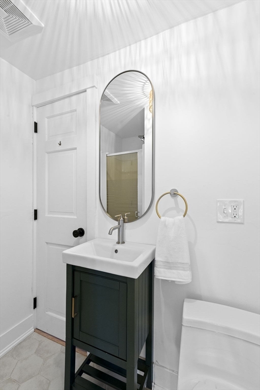16 Bridle Path Lexington, MA 02421 - Photo 18 of 40