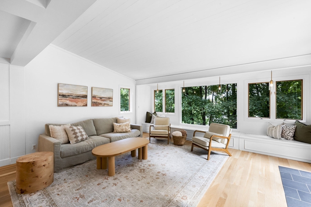 16 Bridle Path Lexington, MA 02421 - Photo 3 of 40
