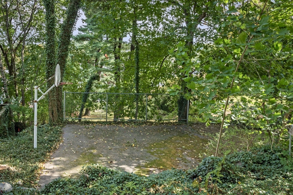 16 Bridle Path Lexington, MA 02421 - Photo 37 of 40