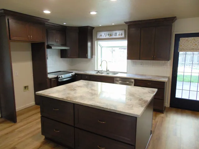 $599,975 | 239 Fairwood Drive, Oakdale, CA 95361