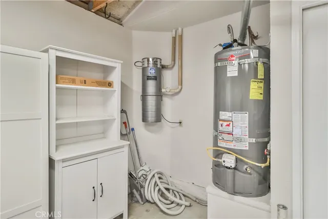 $4,945 | 19908 Lisa Porter Ranch, Porter Ranch, CA 91326