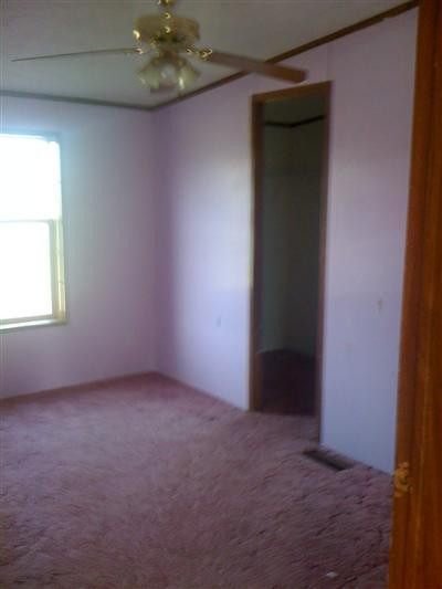284 Town Branch Road Jeffersonville, KY 40337 - Photo 2 of 3 Photo 2