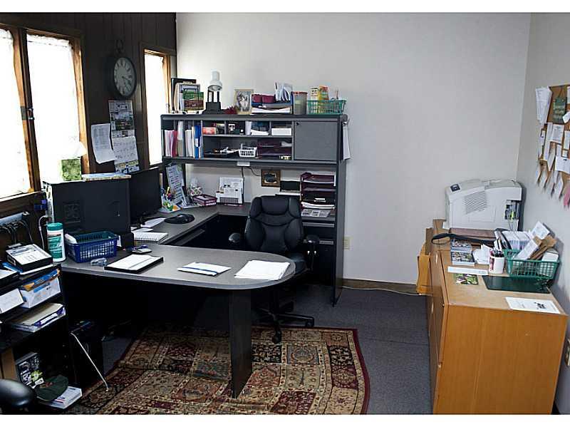 2459 Brodhead Road Aliquippa, PA 15001 - Photo 22 of 25 Studio/Study/Office.