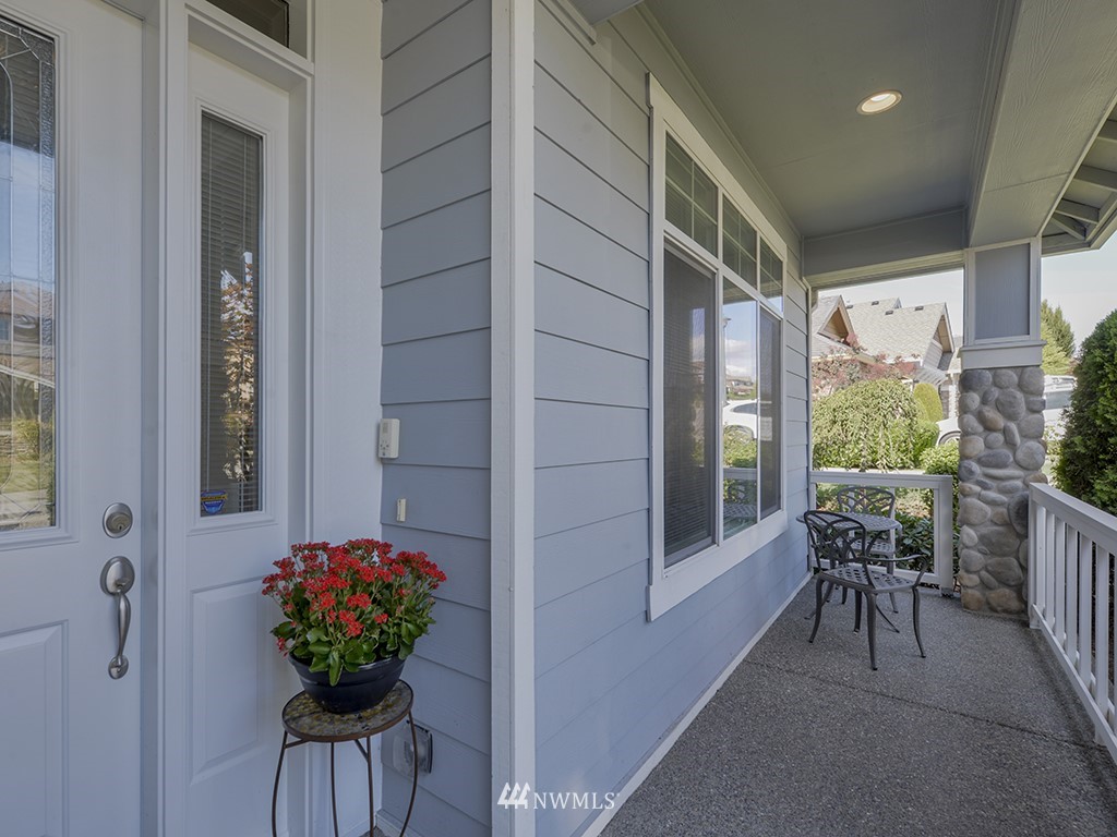 17057 164th Way Southeast Renton, WA 98058 - Photo 2 of 25
