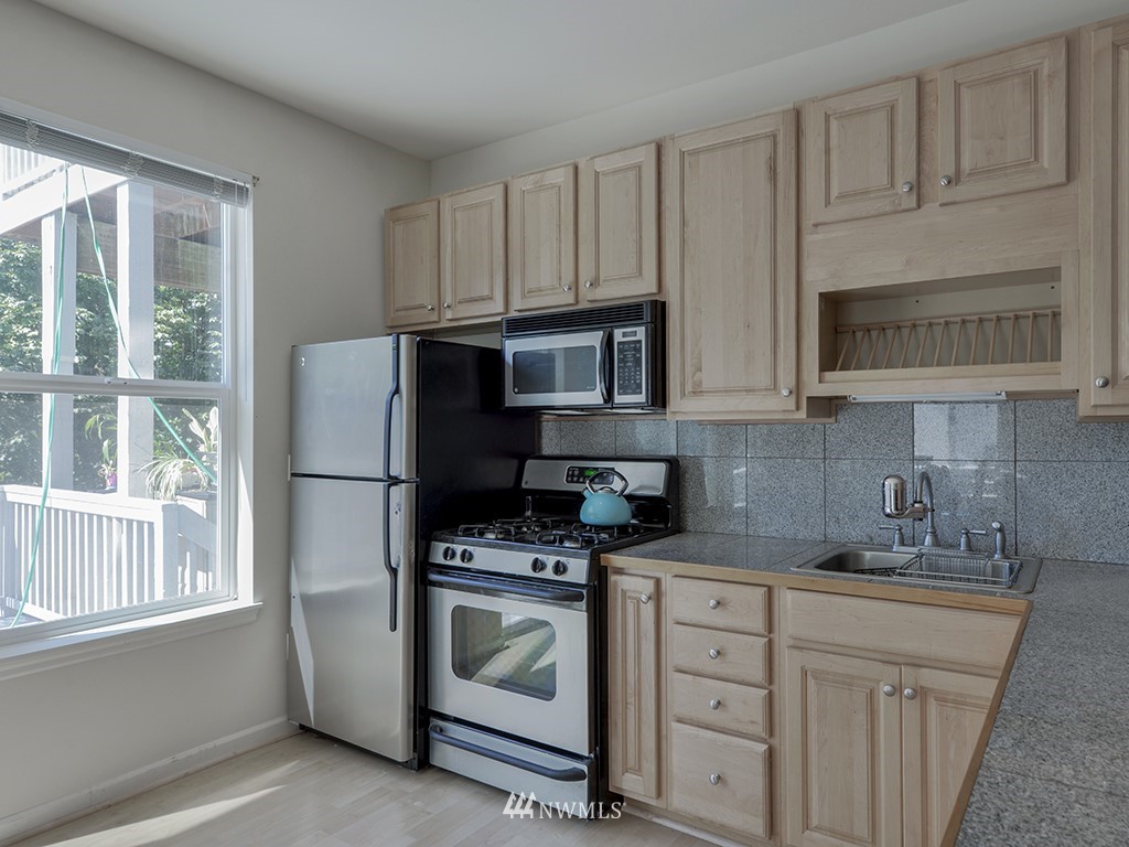 17057 164th Way Southeast Renton, WA 98058 - Photo 14 of 25