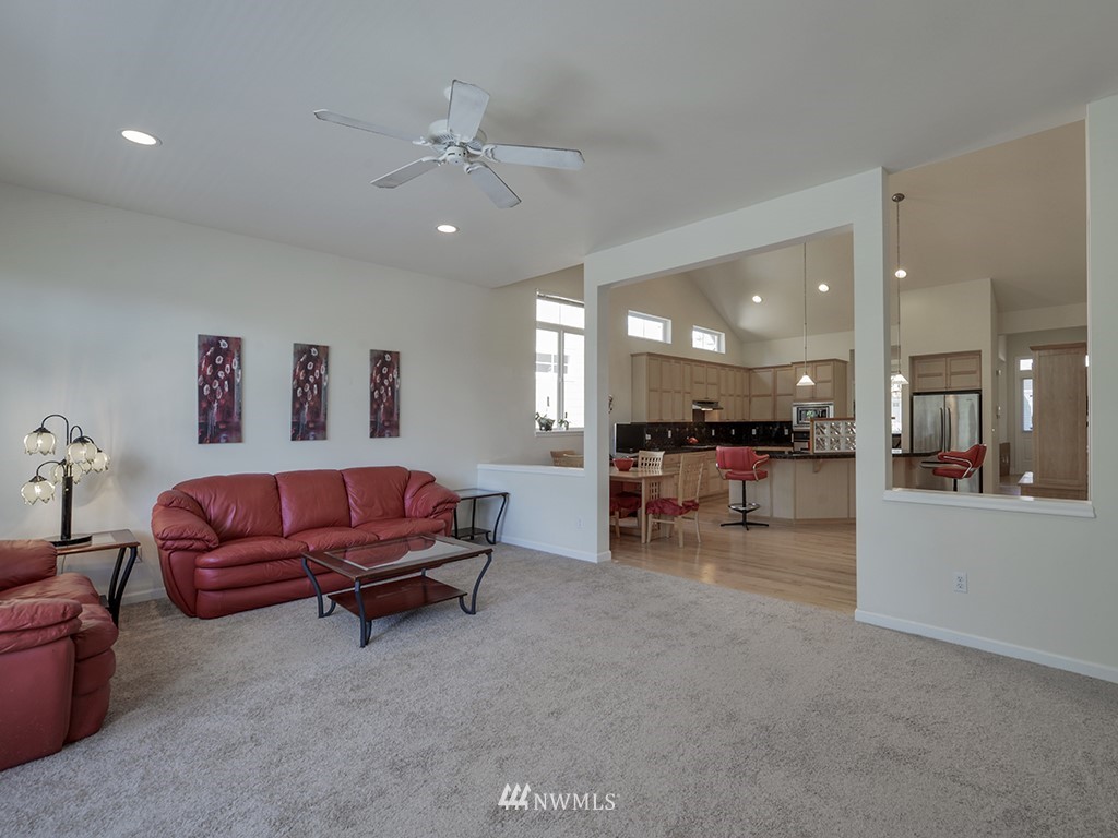 17057 164th Way Southeast Renton, WA 98058 - Photo 3 of 25