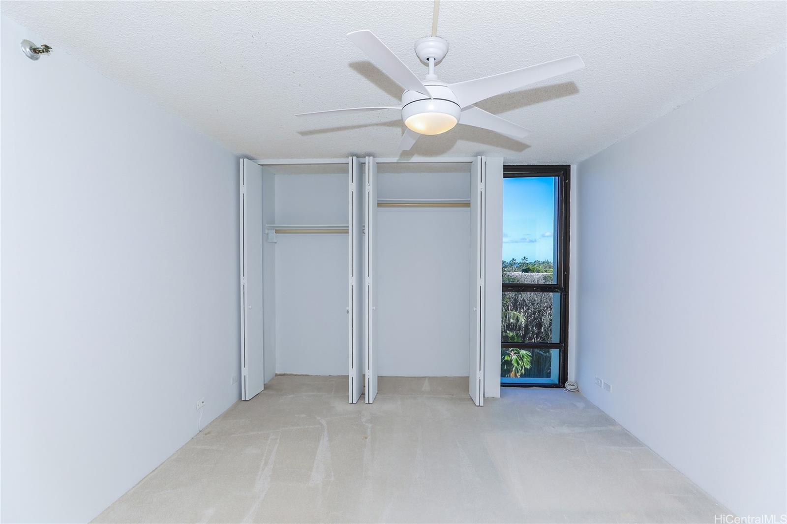 322 Aoloa Street, Unit 709 Kailua, HI 96734 - Photo 14 of 24 Primary bedroom