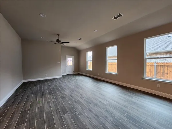 $2,900 | 2301 Blackcap Street, Denton, TX 76205