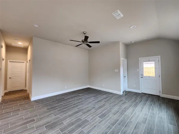 $2,900 | 2301 Blackcap Street, Denton, TX 76205