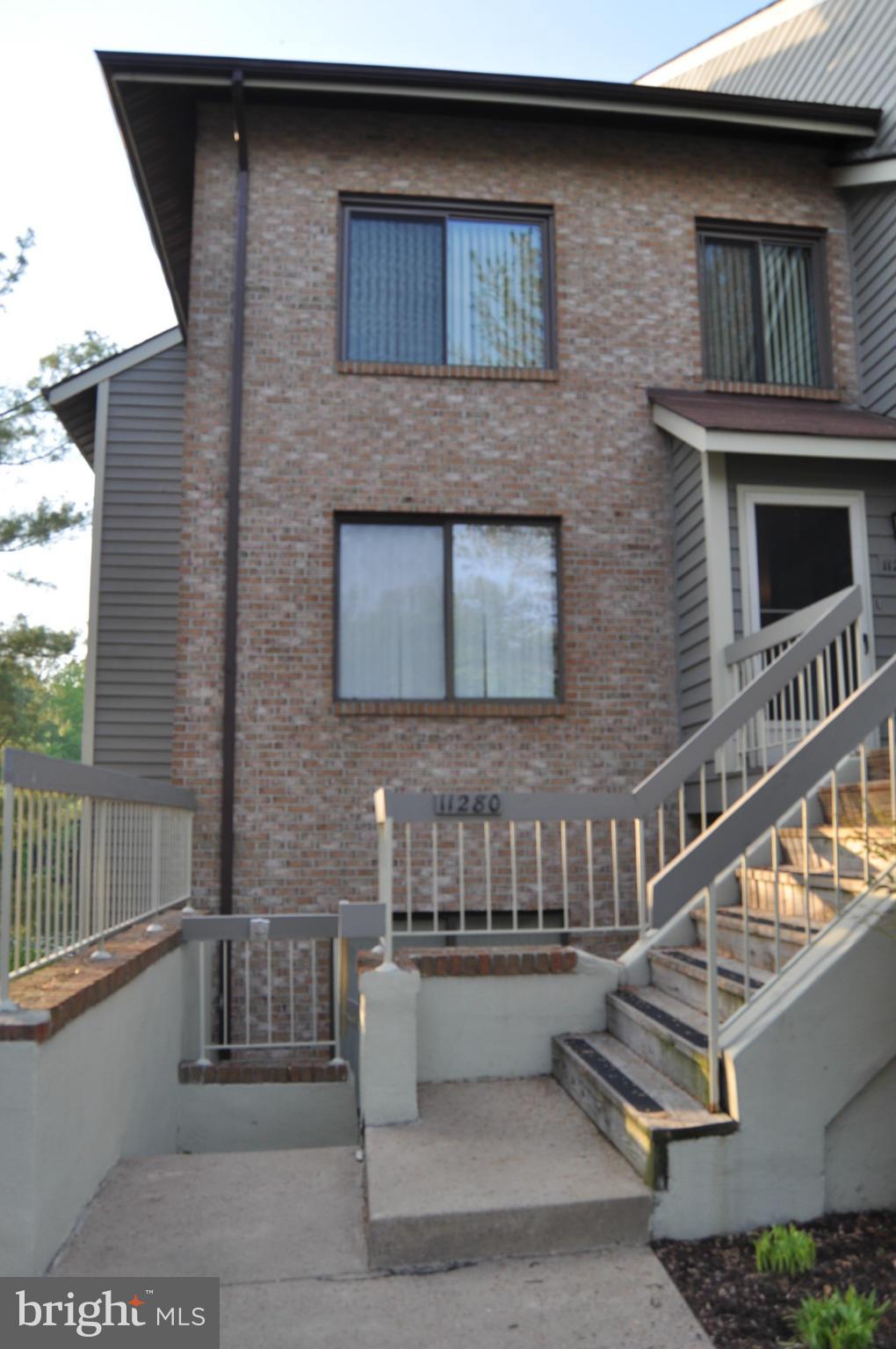 11282 Harbor Court, Unit 11282 Reston, VA 20191 - Photo 3 of 27 A few steps to front door.